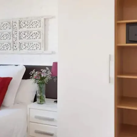 إنجويبكن غودي ابارتمنتس برشلونة