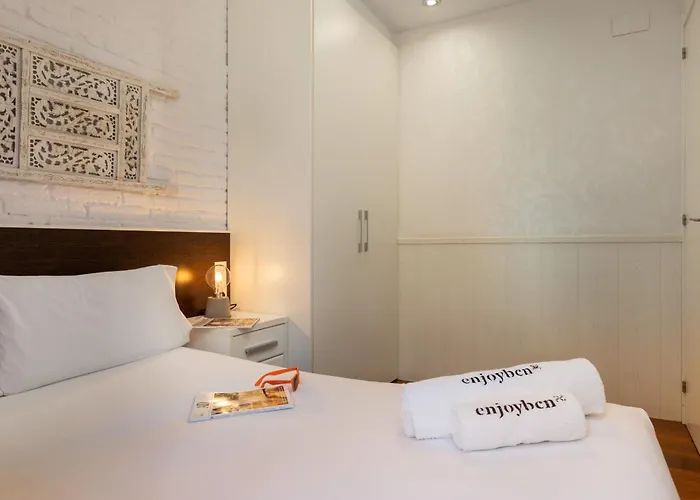 Enjoybcn Gaudi Apartment